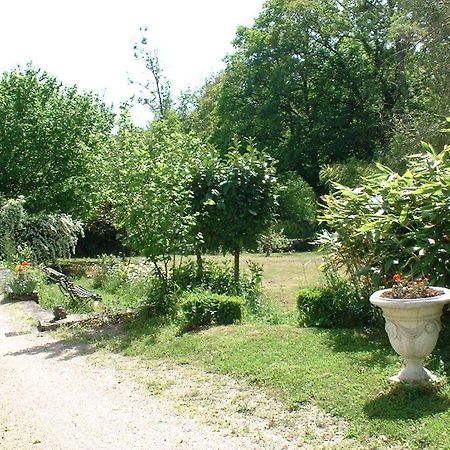 Domaine De La Dame De Lauriere Bed & Breakfast Solignac Dış mekan fotoğraf