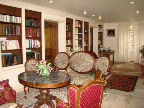 Domaine De La Dame De Lauriere Bed & Breakfast Solignac Dış mekan fotoğraf
