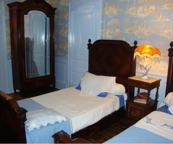 Domaine De La Dame De Lauriere Bed & Breakfast Solignac Oda fotoğraf