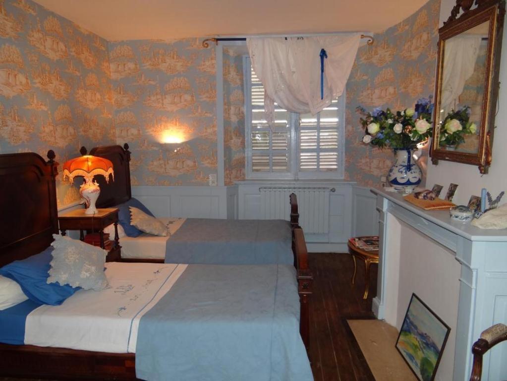 Domaine De La Dame De Lauriere Bed & Breakfast Solignac Oda fotoğraf