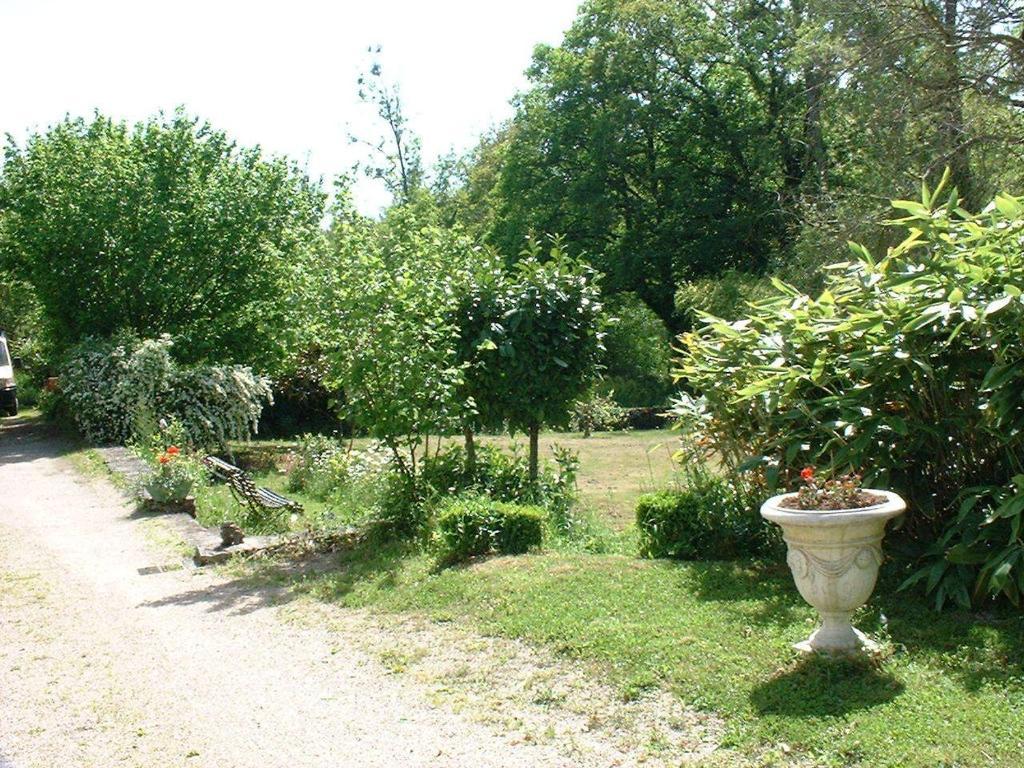 Domaine De La Dame De Lauriere Bed & Breakfast Solignac Dış mekan fotoğraf